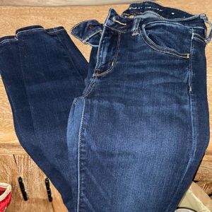 American Eagle skinny jeans
